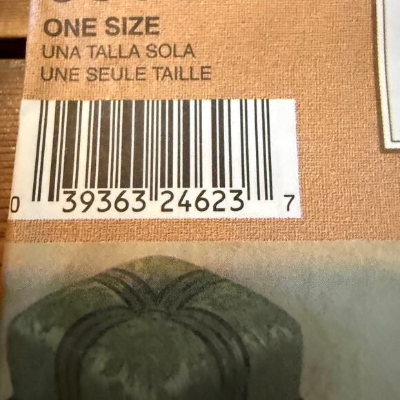 Simplicity Home 9556 Ottomans and Footstools Pattern New Uncut Factory Folded - Picture 4 of 4